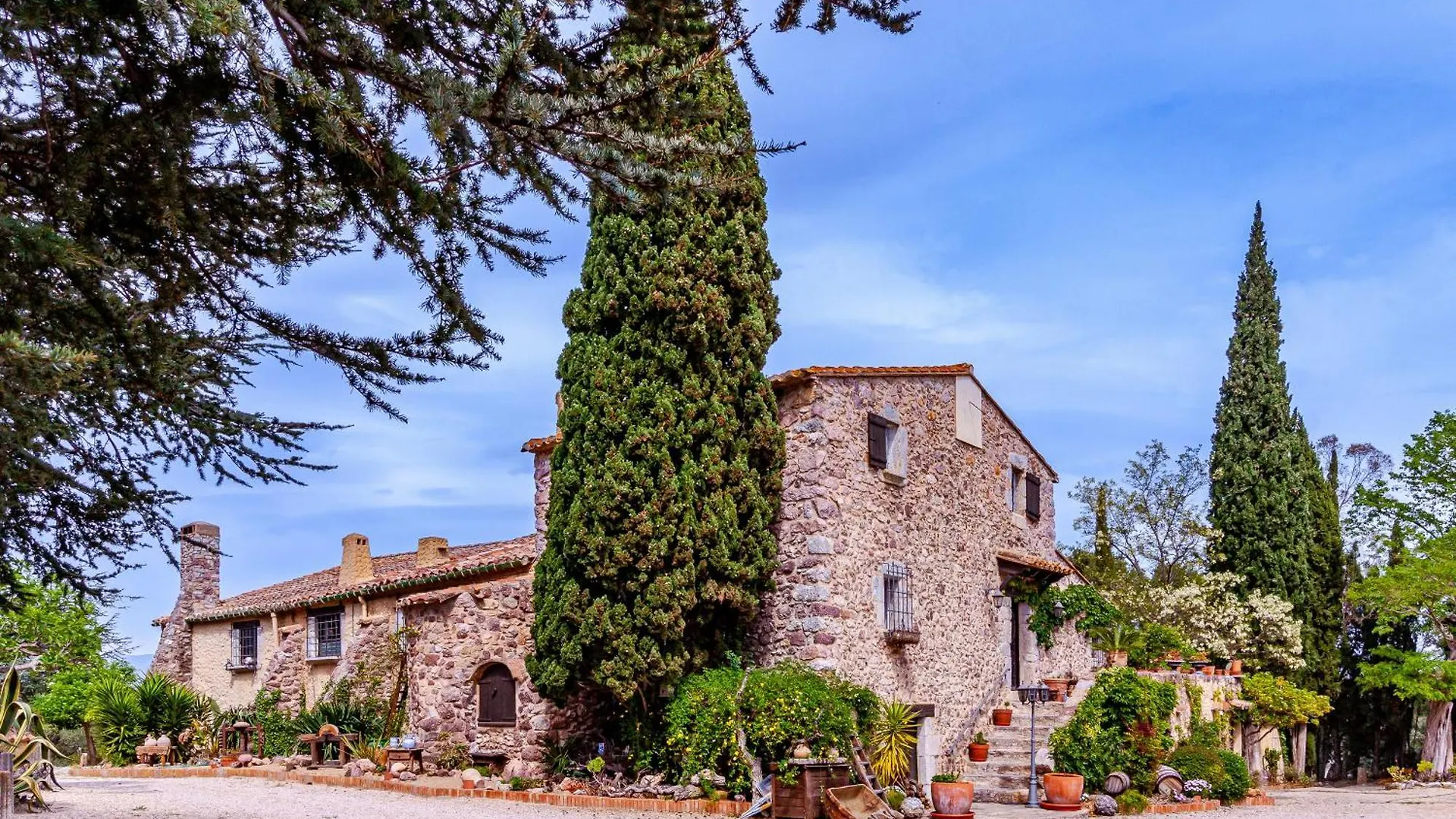 Masia Mimosa Completa Darnius